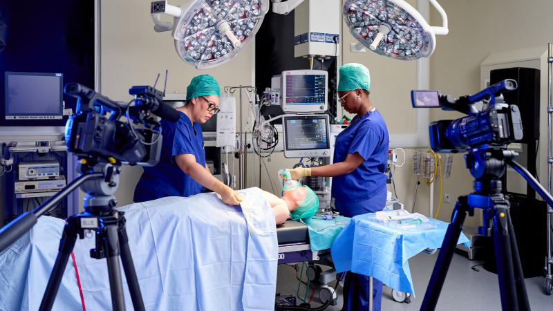 Photo of the fully simulated operating theatre within MD-TEC, located in the Heritage Building at Queen Elizabeth Hospital Birmingham.